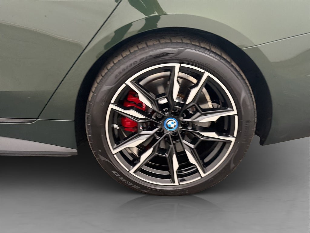 Vehicle Image 36