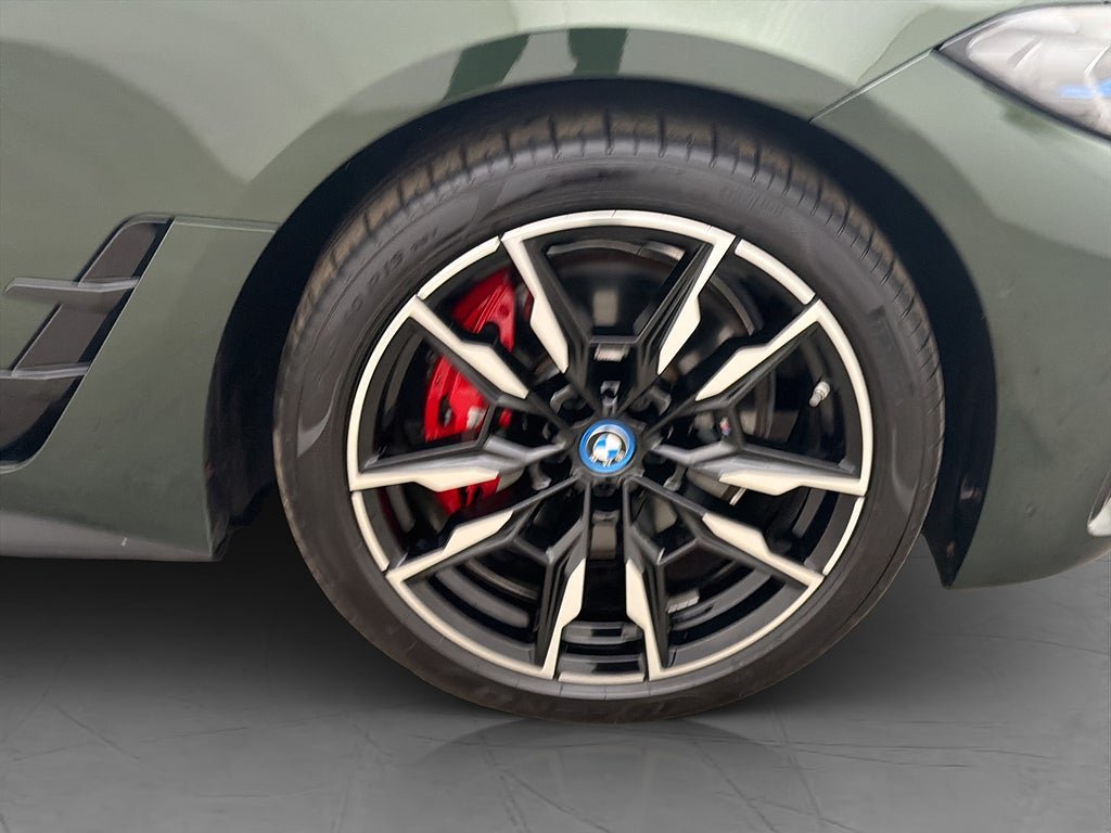 Vehicle Image 38