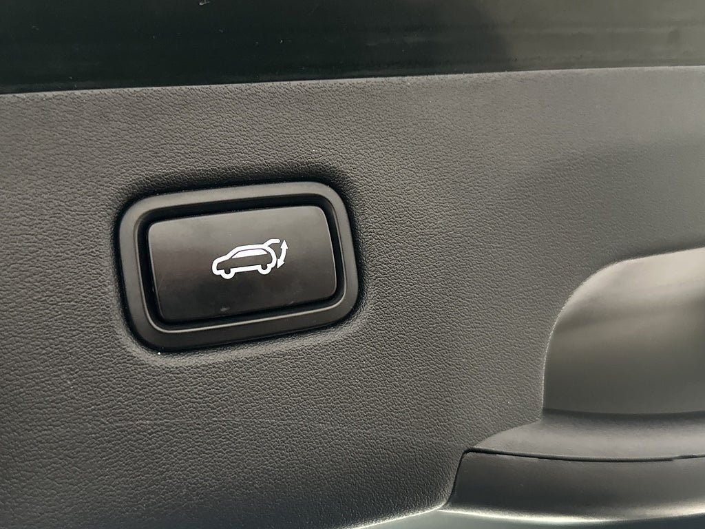 Vehicle Image 27