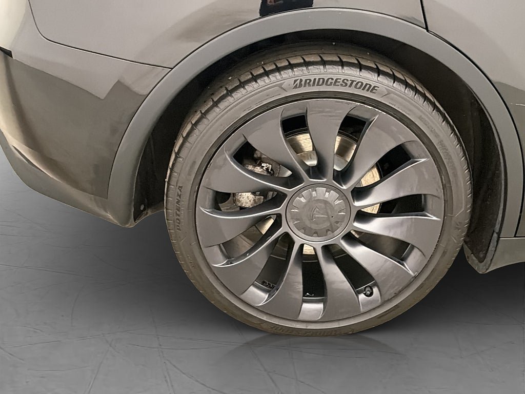 Vehicle Image 32