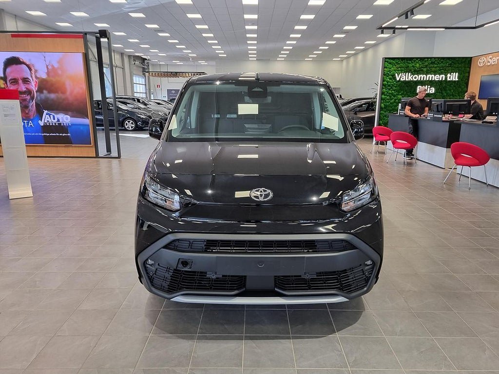 Vehicle Image 7