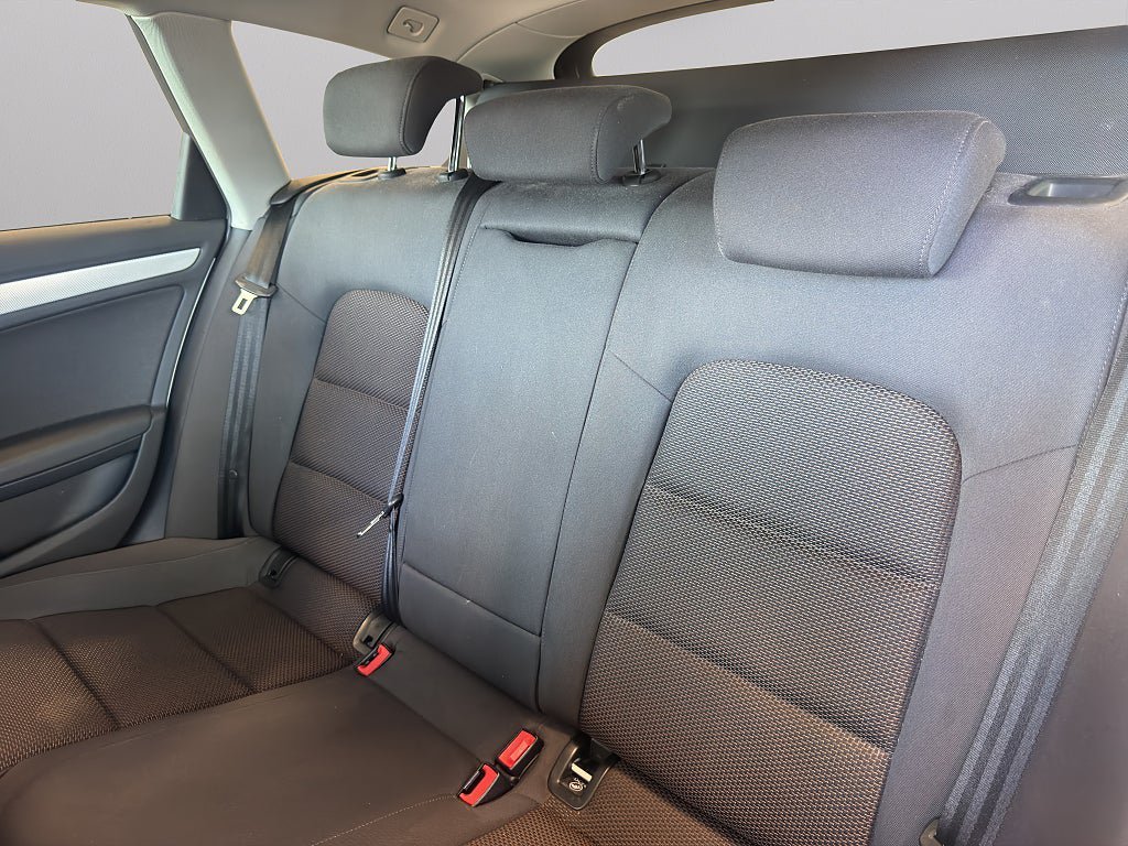 Vehicle Image 19