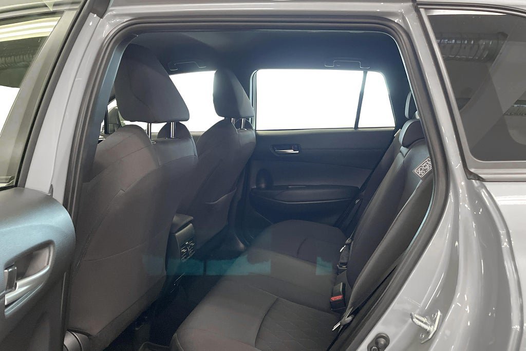 Vehicle Image 16