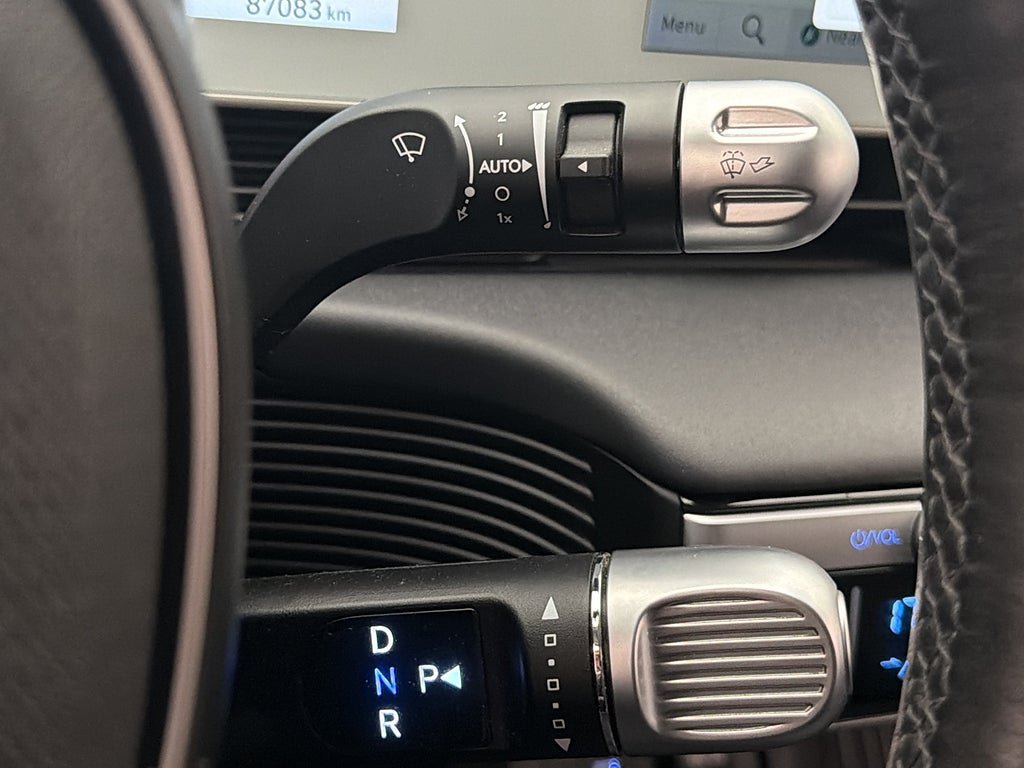 Vehicle Image 24