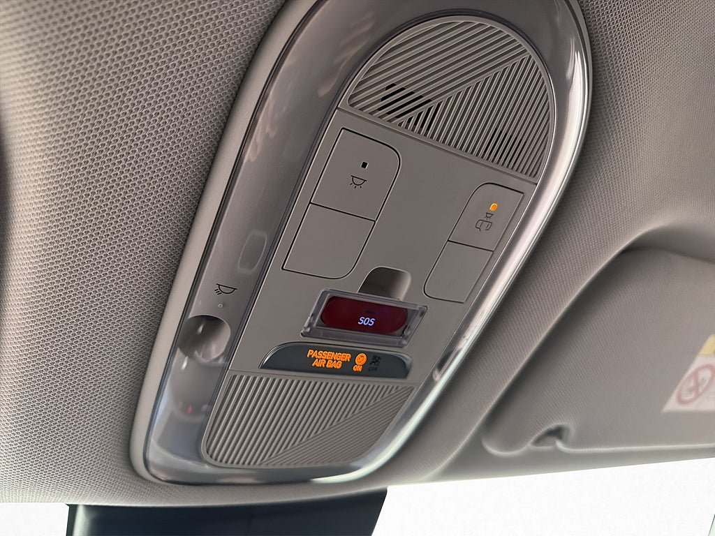 Vehicle Image 28