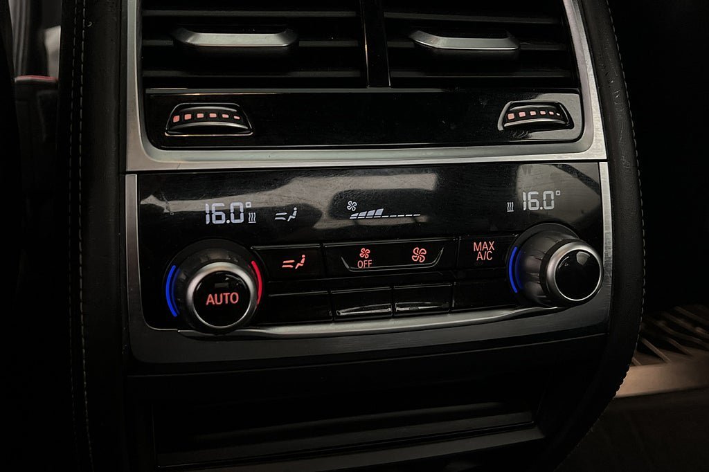 Vehicle Image 39