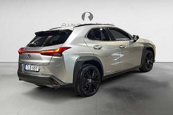 Vehicle Image 7