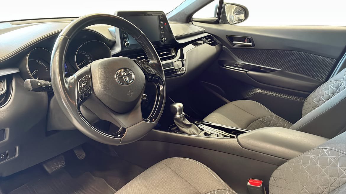 Vehicle Image 7