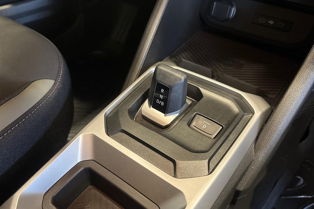 Vehicle Image 15