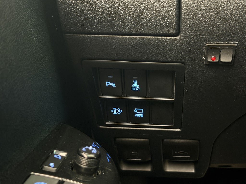 Vehicle Image 19