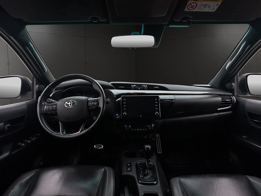 Vehicle Image 18