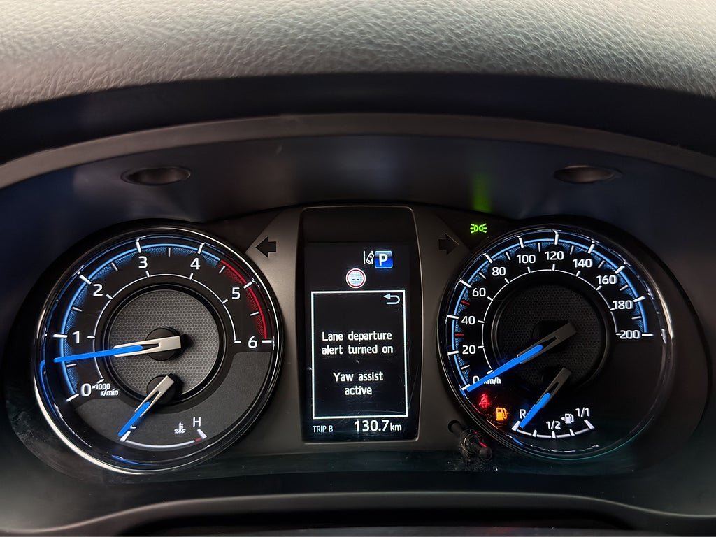 Vehicle Image 21