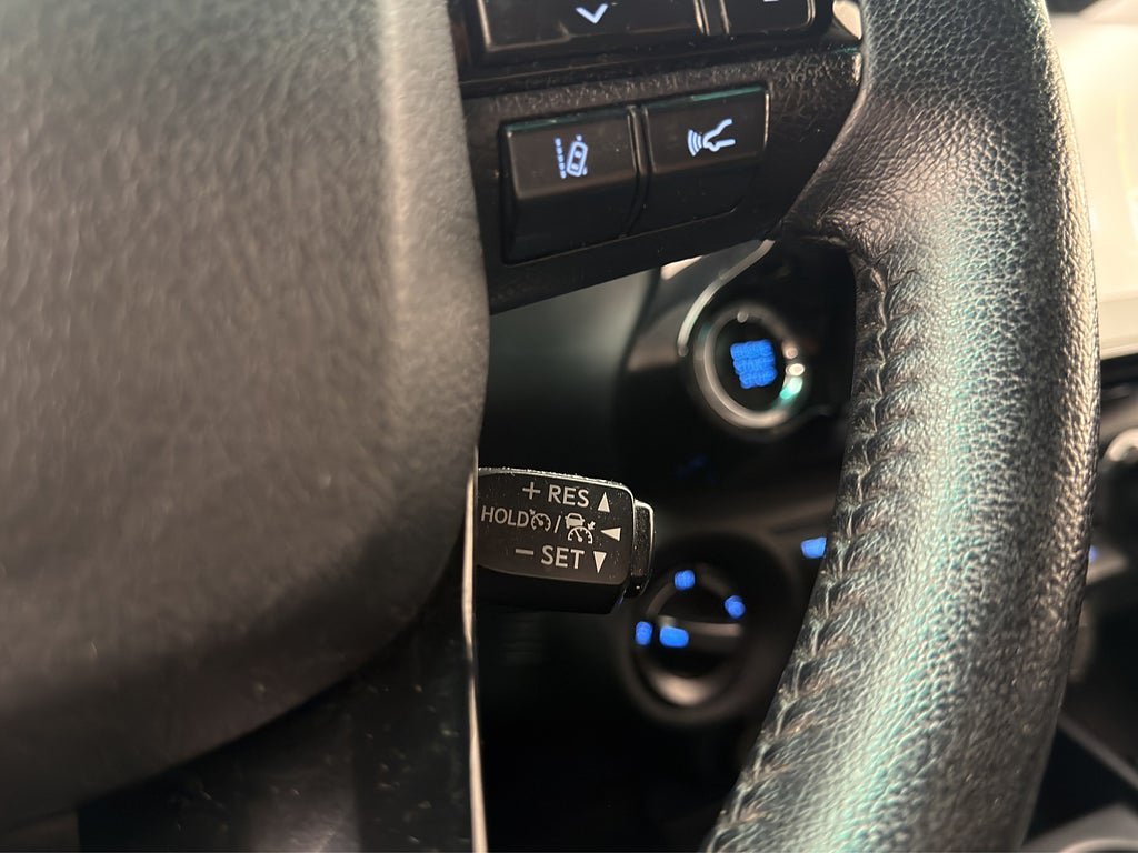 Vehicle Image 22