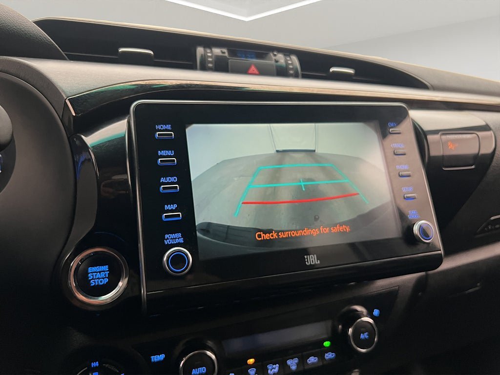 Vehicle Image 23
