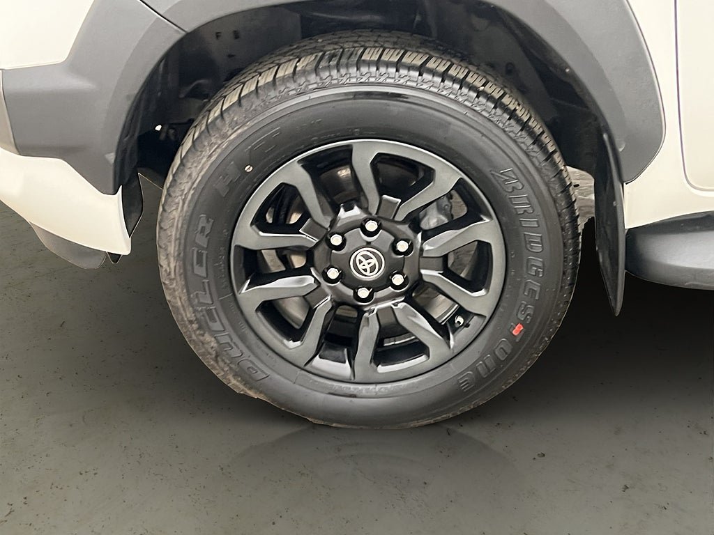 Vehicle Image 31