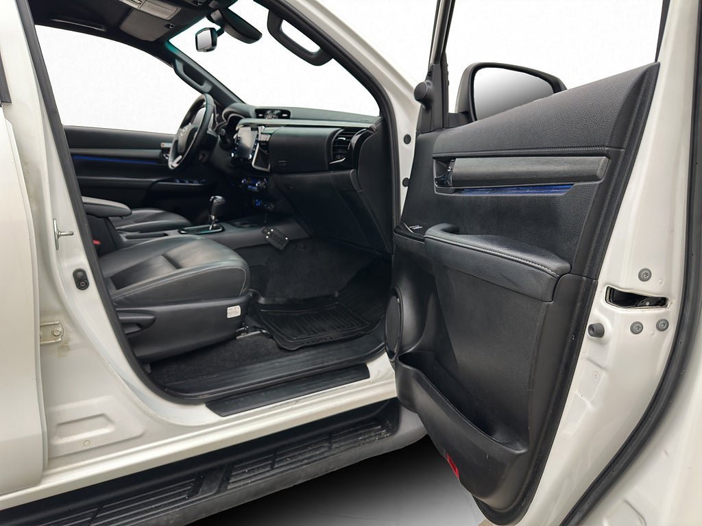Vehicle Image 33