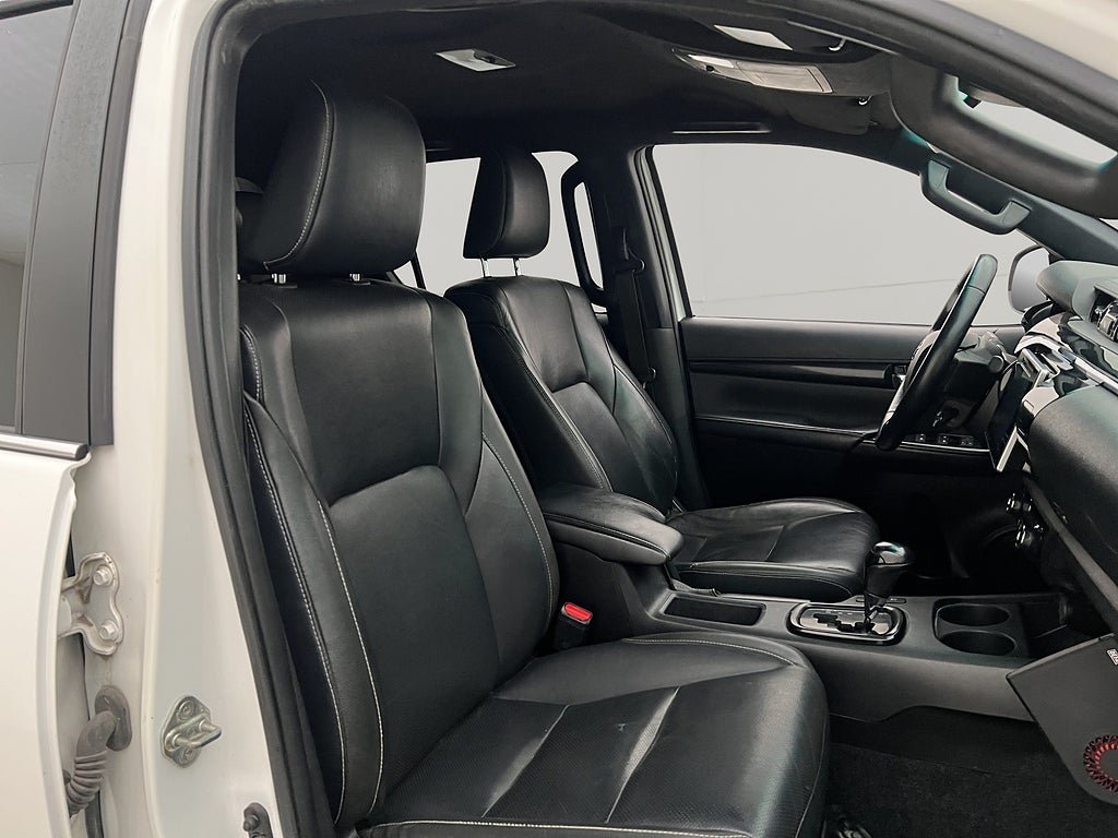 Vehicle Image 30