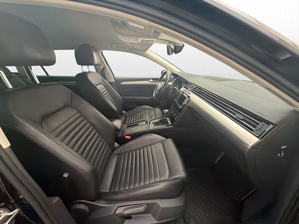 Vehicle Image 26