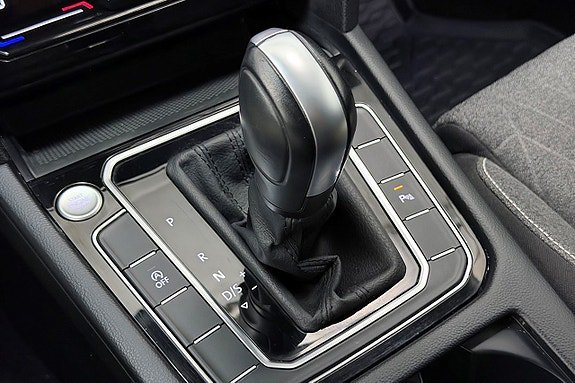 Vehicle Image 29