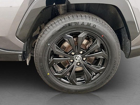 Vehicle Image 22