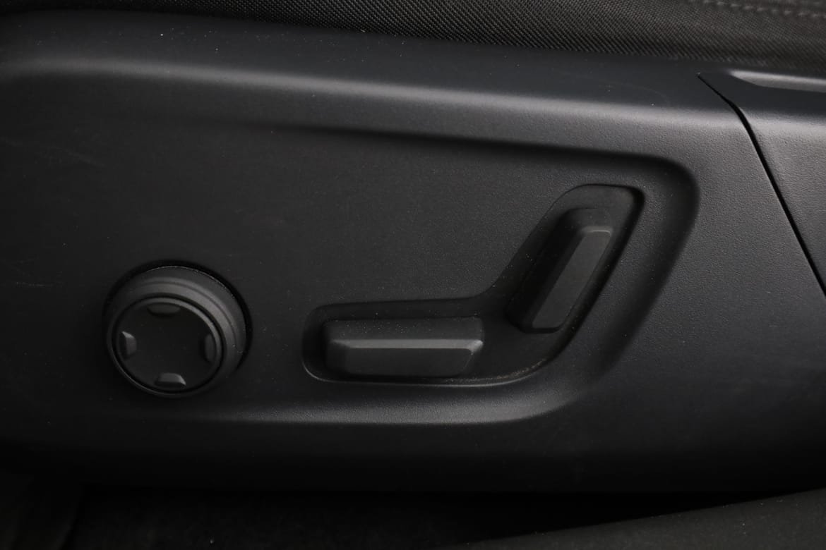 Vehicle Image 39