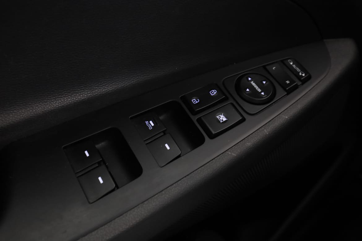 Vehicle Image 33