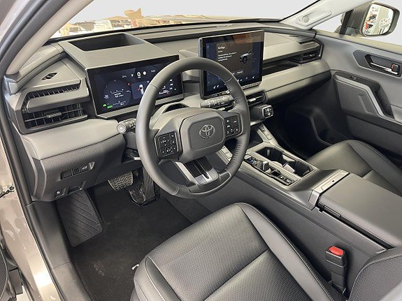 Vehicle Image 23