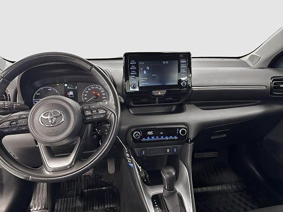 Vehicle Image 10