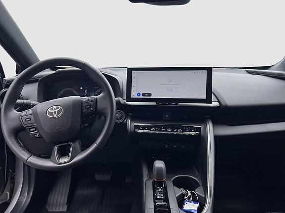 Vehicle Image 11