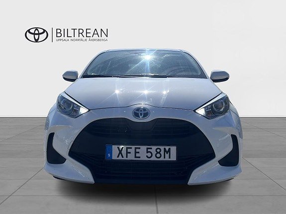 Vehicle Image 6