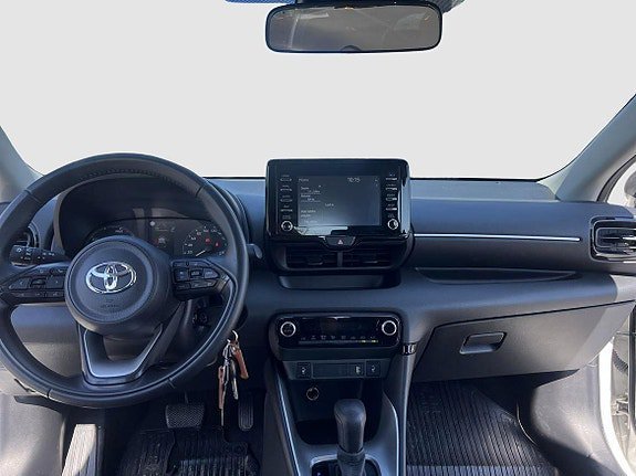 Vehicle Image 11