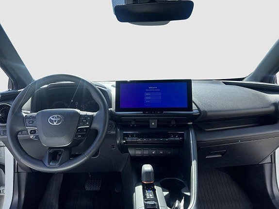 Vehicle Image 9