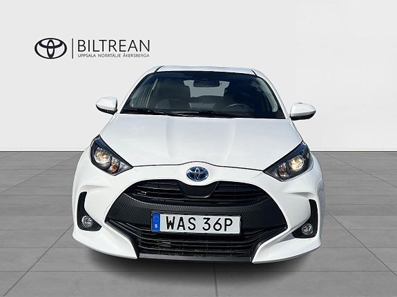Vehicle Image 6