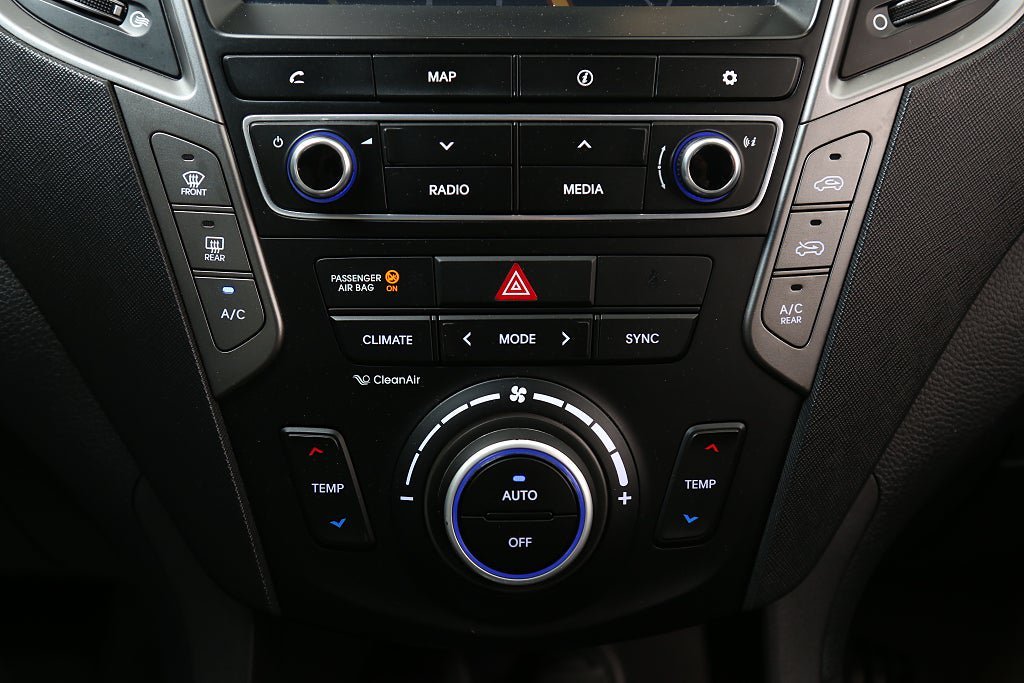 Vehicle Image 24