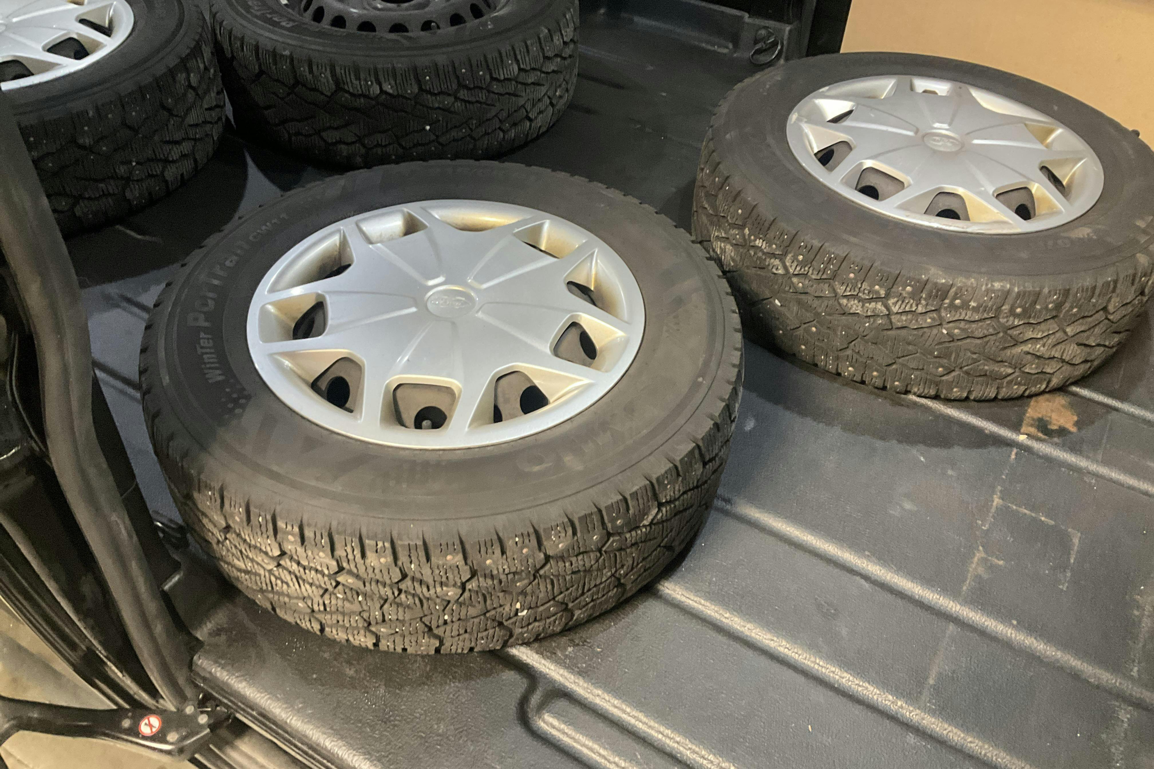 Vehicle Image 11