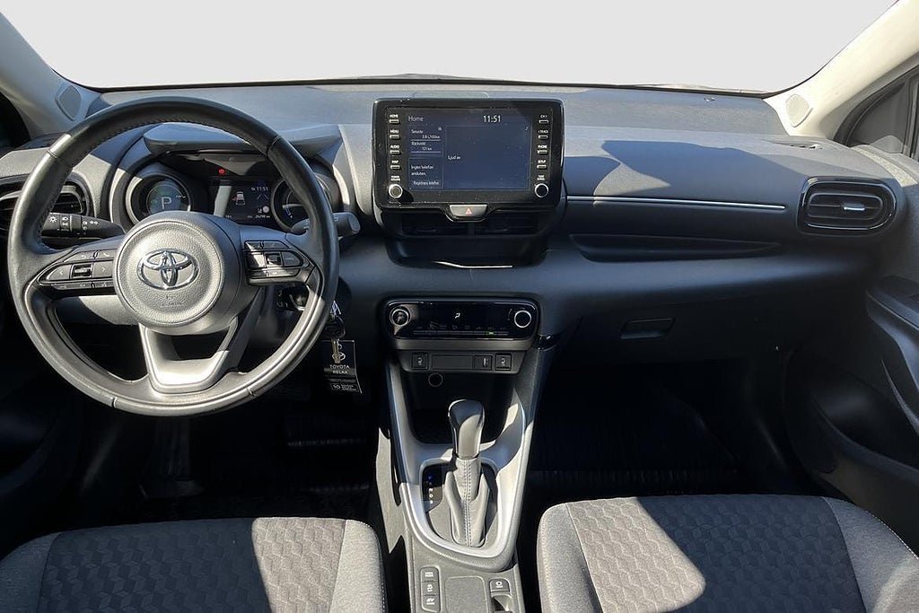 Vehicle Image 11