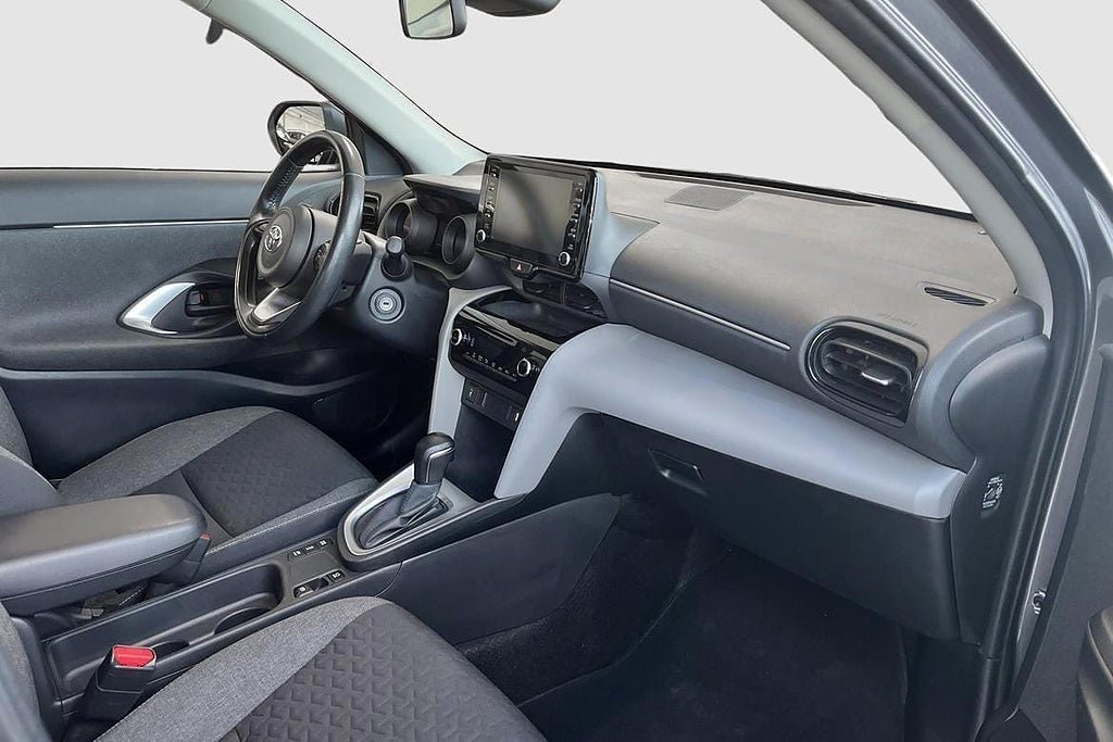 Vehicle Image 9