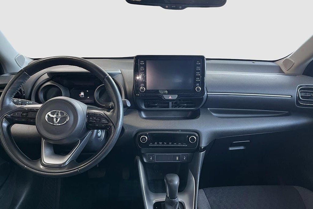 Vehicle Image 11