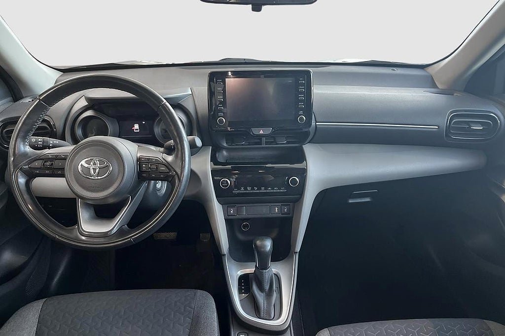 Vehicle Image 11