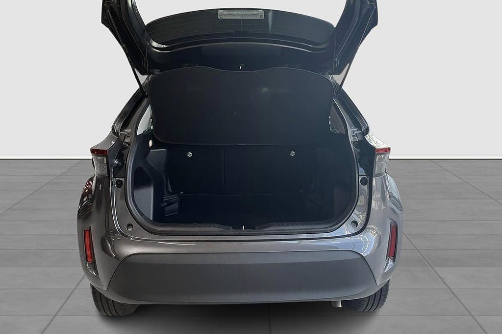 Vehicle Image 13