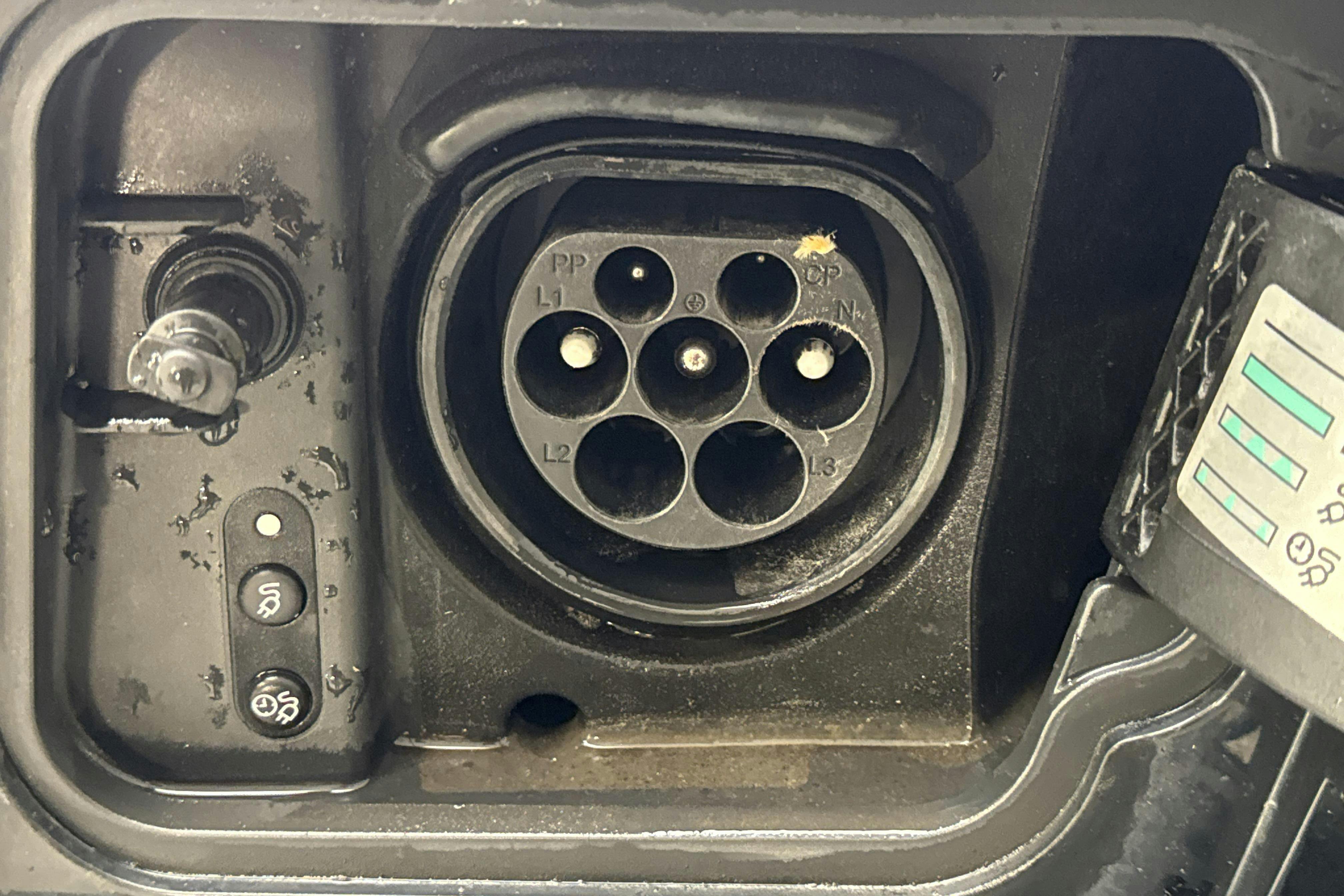 Vehicle Image 15