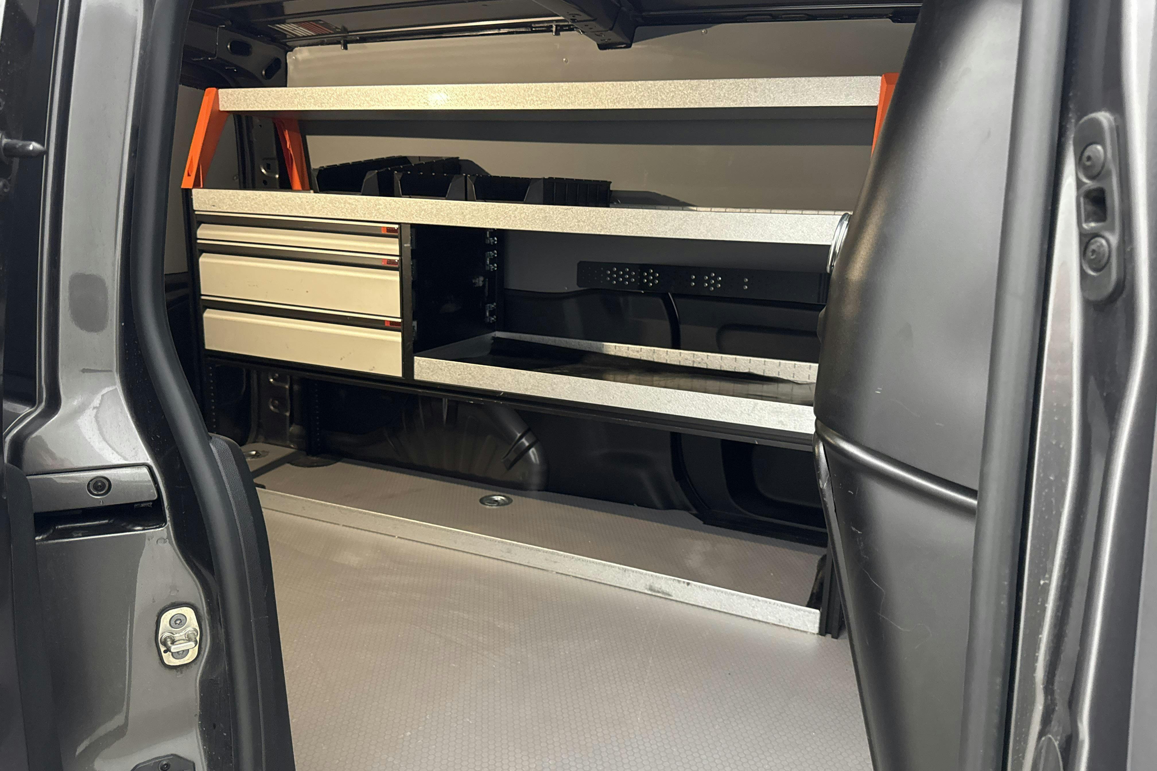 Vehicle Image 8