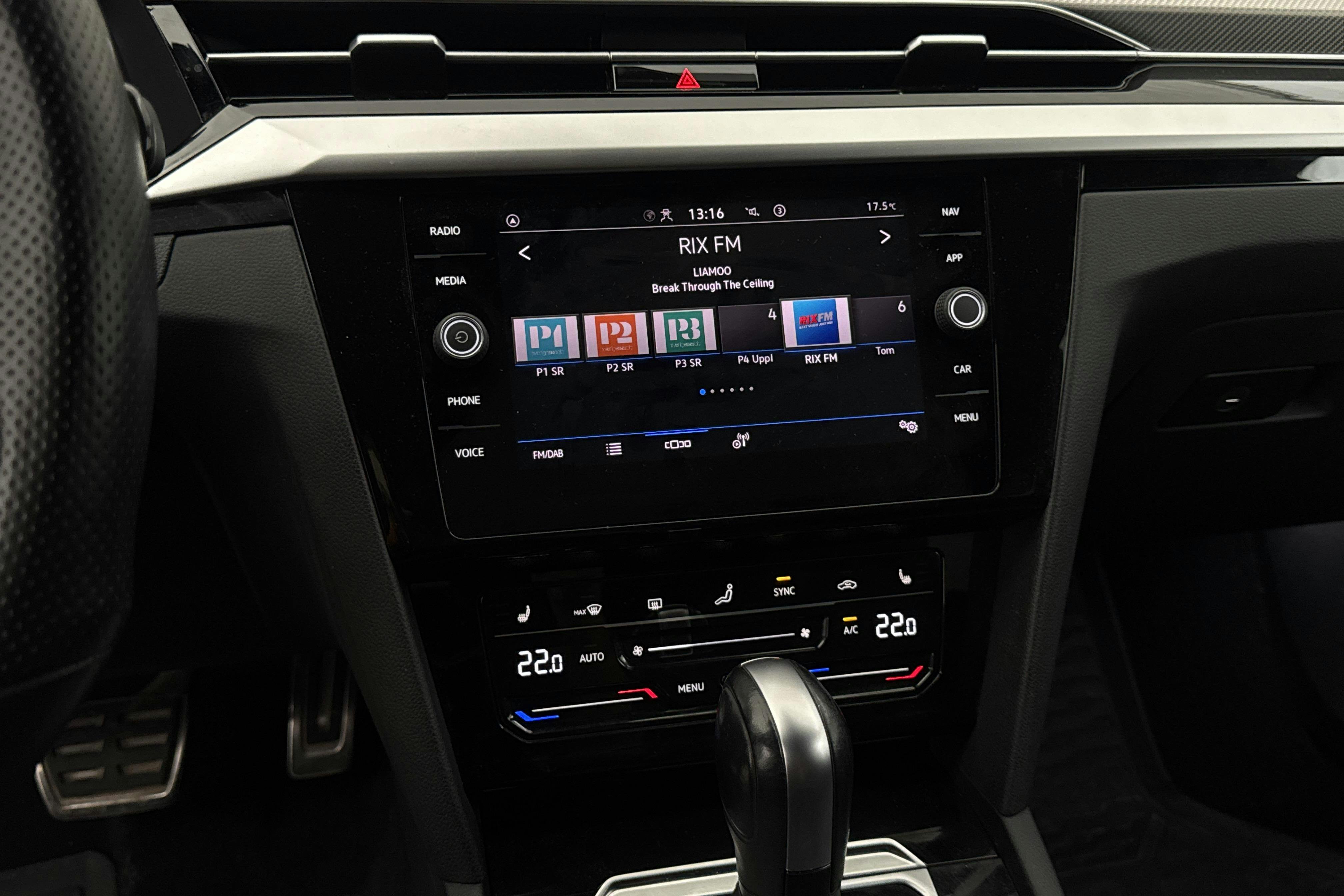 Vehicle Image 13