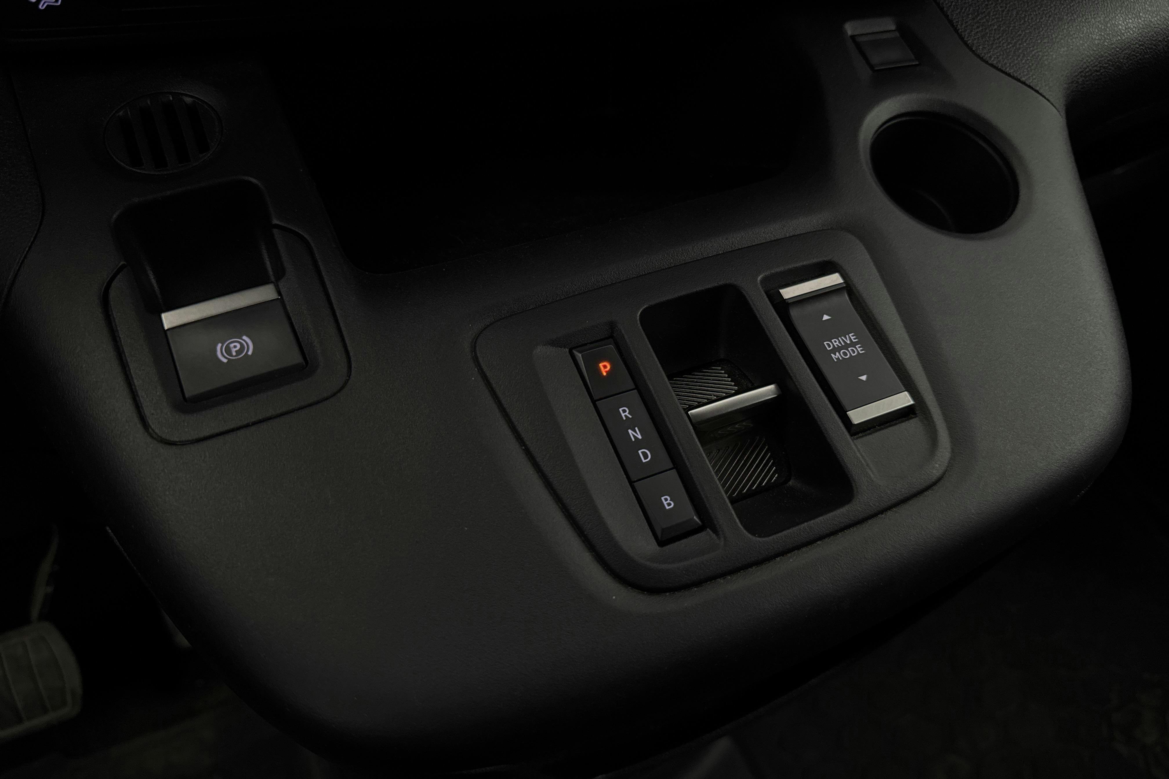 Vehicle Image 15