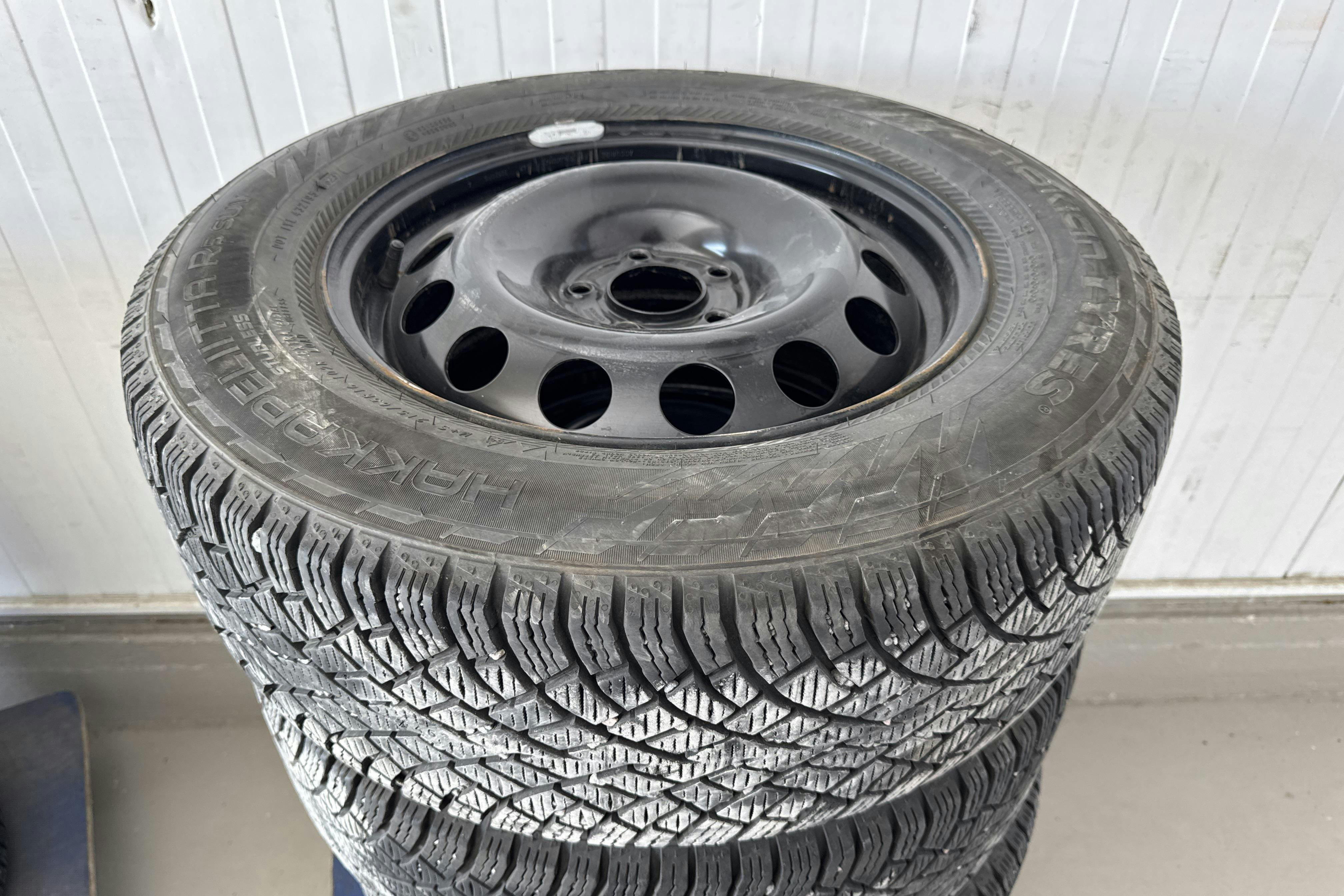 Vehicle Image 21