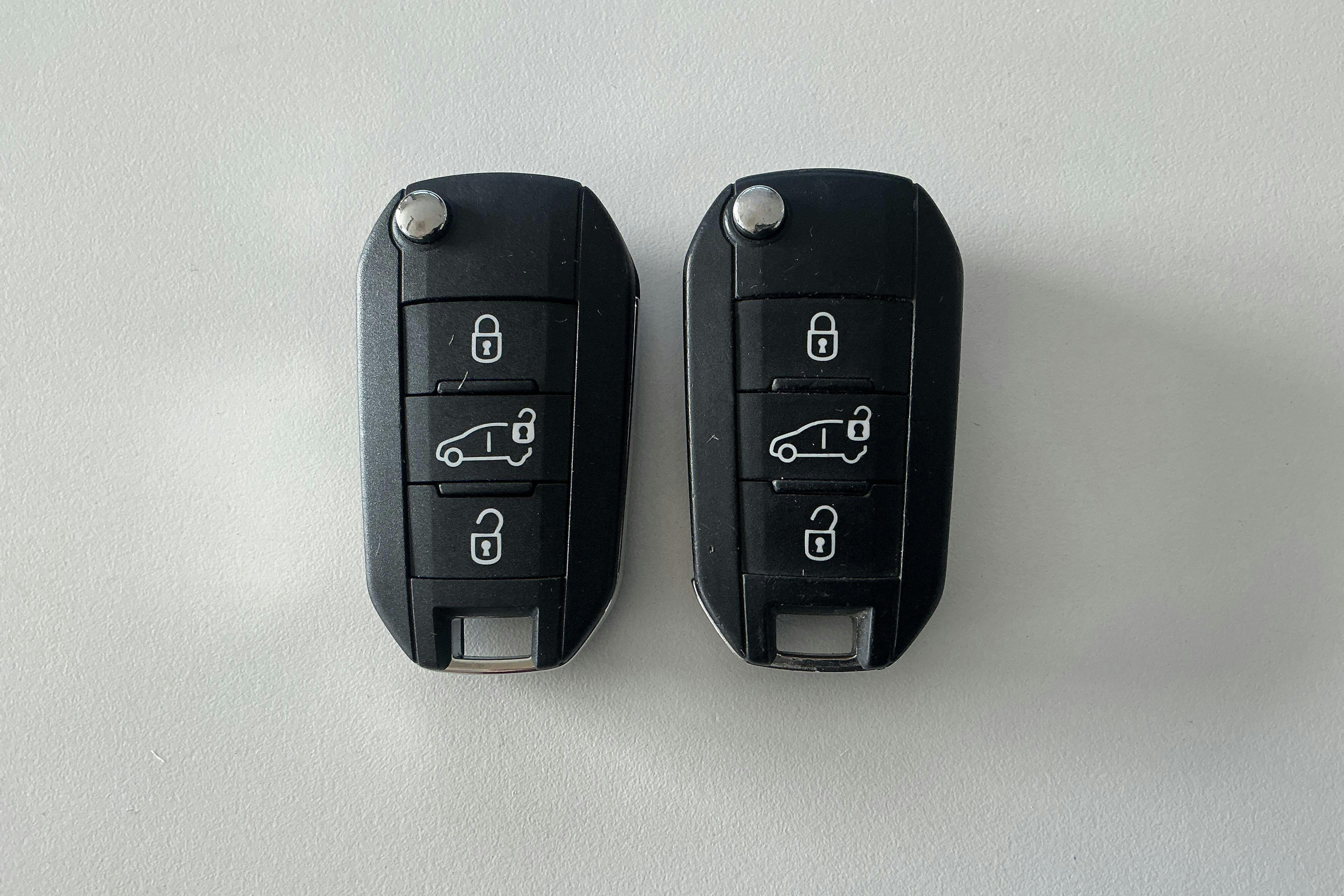 Vehicle Image 22