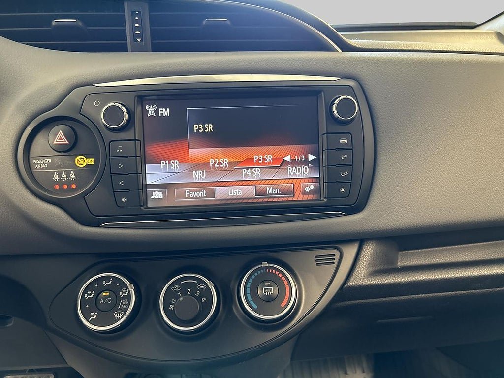 Vehicle Image 15