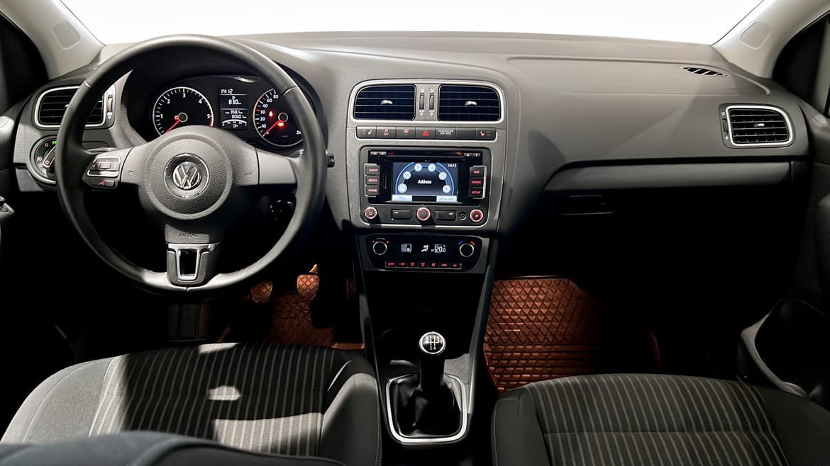 Vehicle Image 10