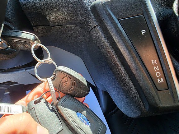 Vehicle Image 23
