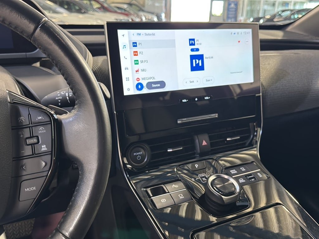 Vehicle Image 10